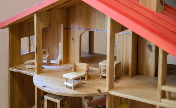 Doll House Assembly in Shingle Springs